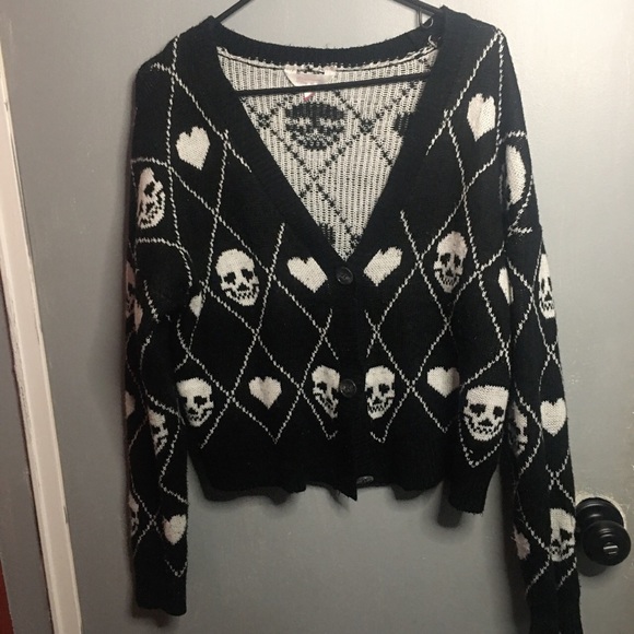 SOLD Goth Emo Skull Heart Pattern 100% Acrylic V-Neck Cardigan Buttoned Sweater - Picture 1 of 3